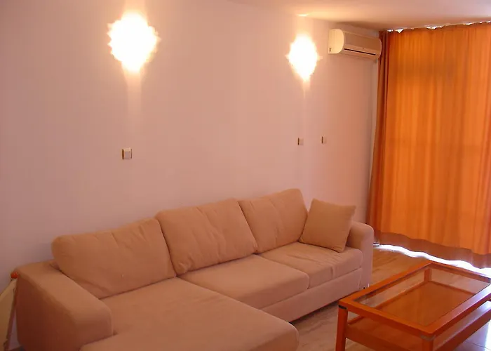 Colosseum 2 Aparthotel Aparthotel 3*