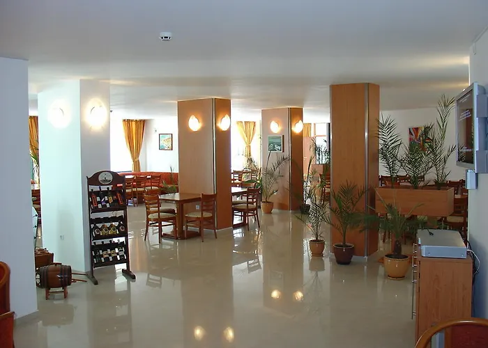 Colosseum 2 Aparthotel 3* Slantschew brjag