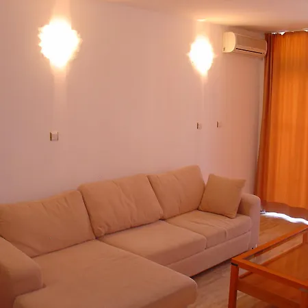 Colosseum 2 Apartahotel 3*